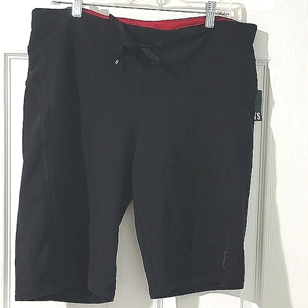 NEW! Roots Active Women's Shorts with Waist Drawstring Size XL